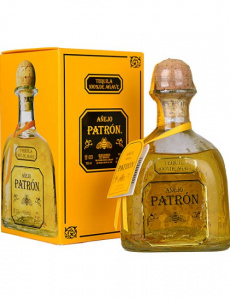 Текила Патрон Аньехо 0,75л в подарочной коробке