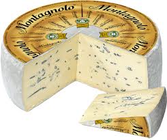 Сыр Монтаньоло 70%