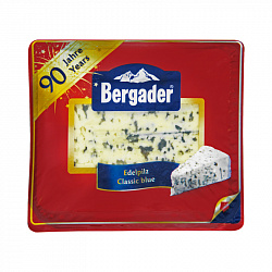 Сыр Бергадер Еделпилц с голубой плесенью 50% 100 г