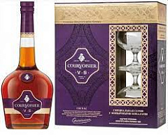 Коньяк Курвуазье ВС 0.7л в подарочной коробке с 2 бокалами