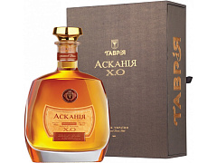 Коньяк Аскания ХО 0,7л в подарочной коробке