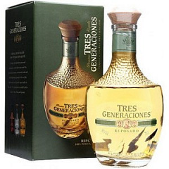 Текила Сауза Трес Женерасьонес Репосадо 0,7 л в подарочной коробке
